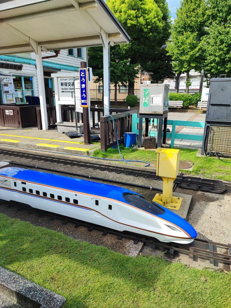 新宿交通公園のかがやき