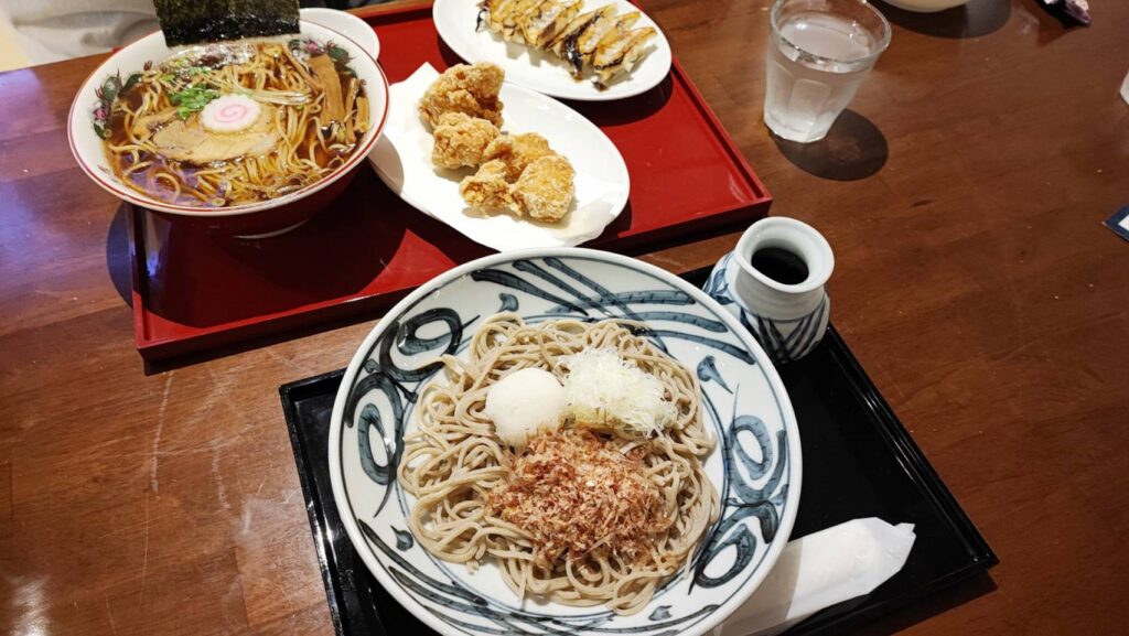 小松カブーレの座敷でランチ