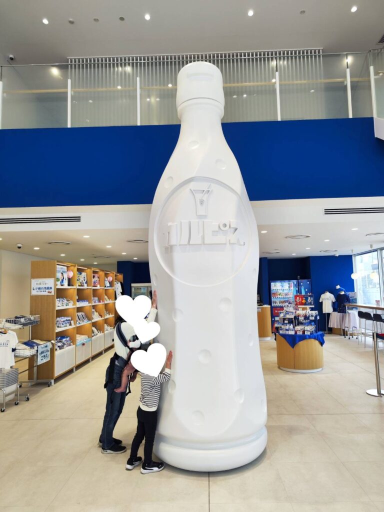 カルピスみらいのミュージアムないのカルピスのオブジェ