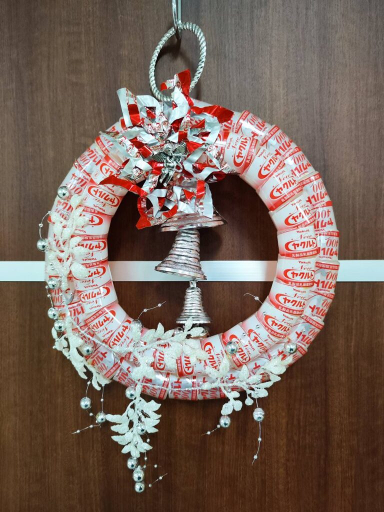 千葉ヤクルト工場のクリスマスリース