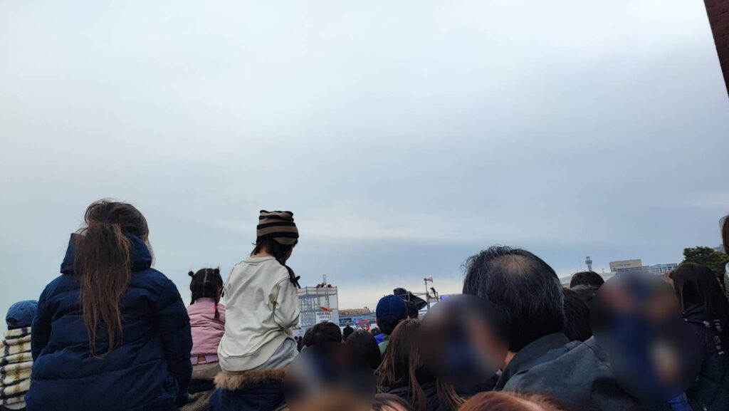 横浜消防出初式2025の混雑状況