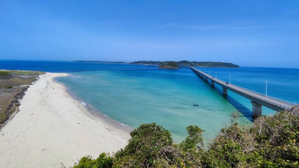 角島展望台から撮影した角島大橋