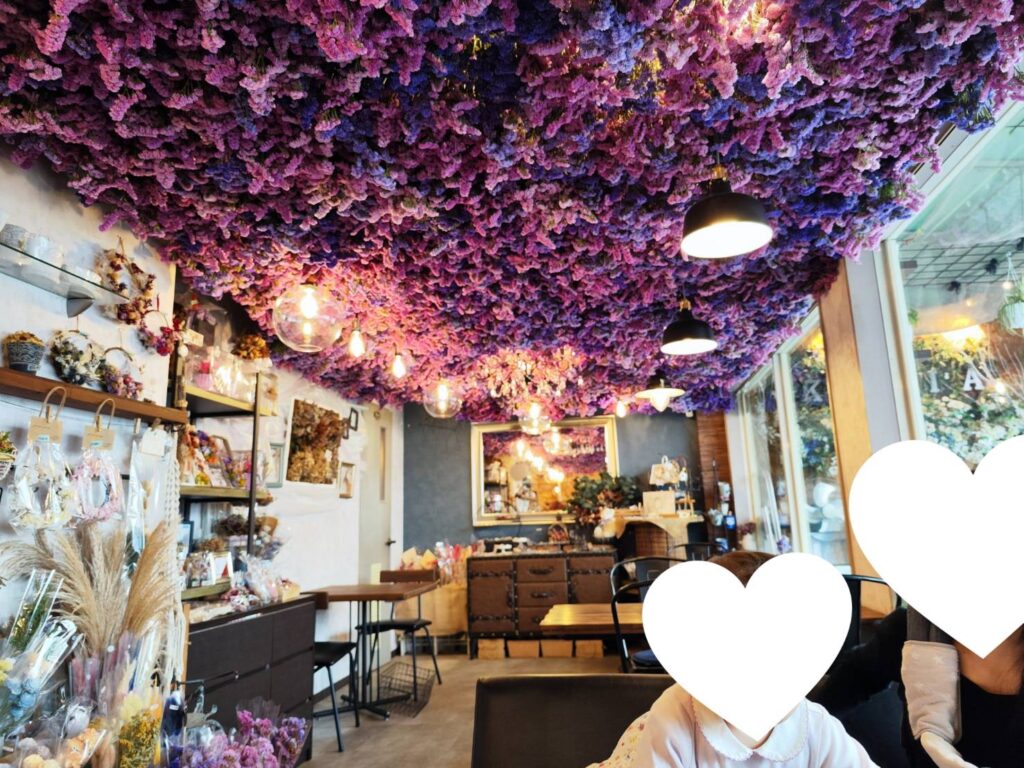 花cafe kokiaの店内