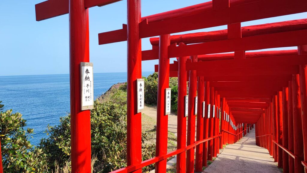 元乃隅神社を上りながら見下ろした景色