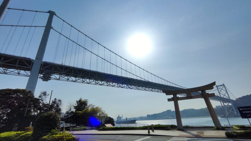 福岡県側から眺める関門橋