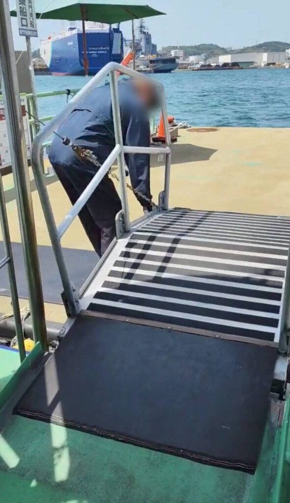 関門汽船の入り口