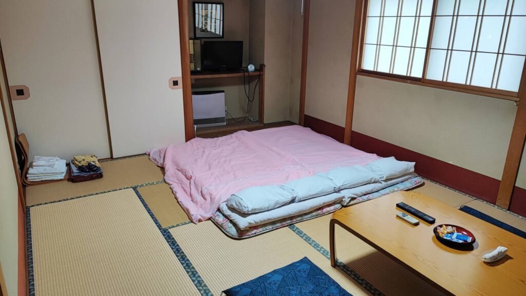 ホテル山内の内観