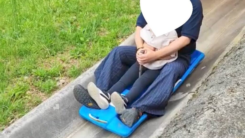 上の台ゲレンデのスーパースライダーのスピード調節ができるレバー