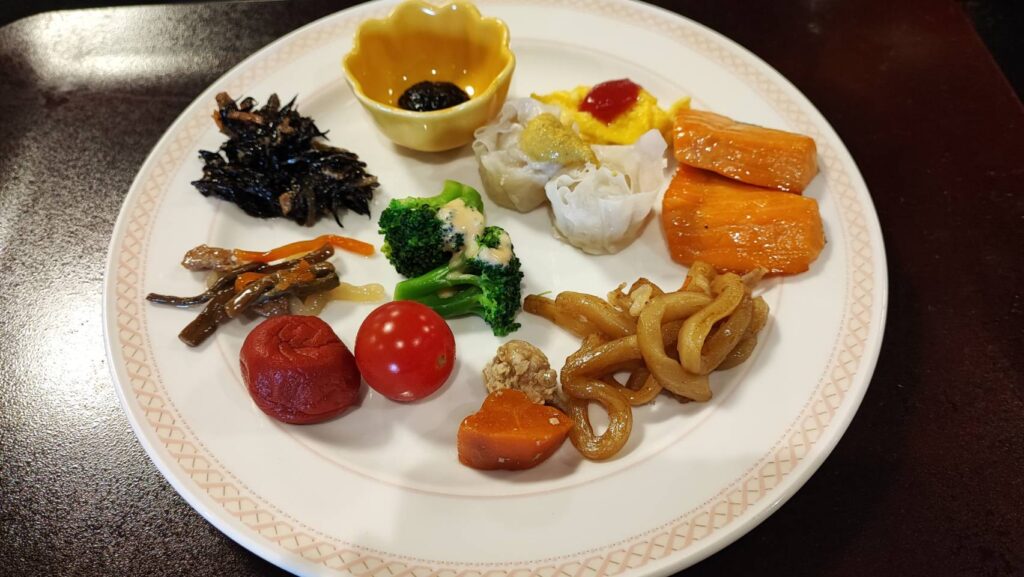 名湯舎 創の朝食