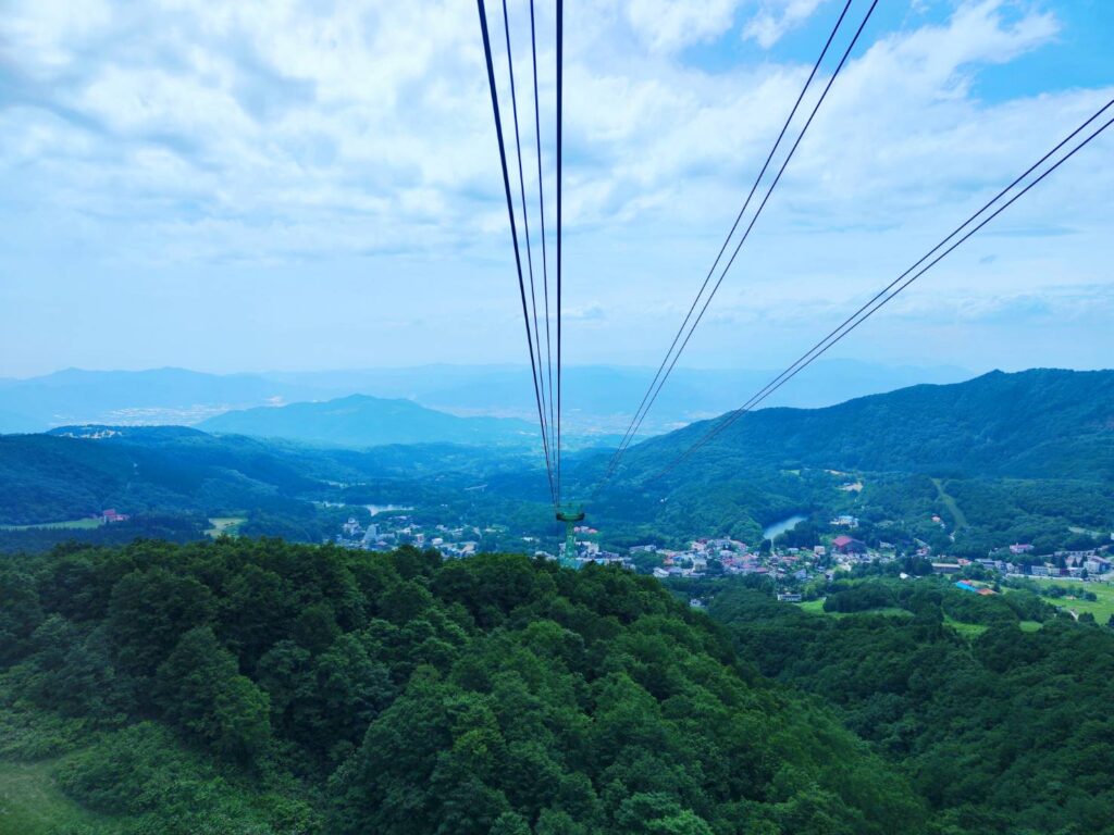 蔵王中央ロープウェイから見る景色