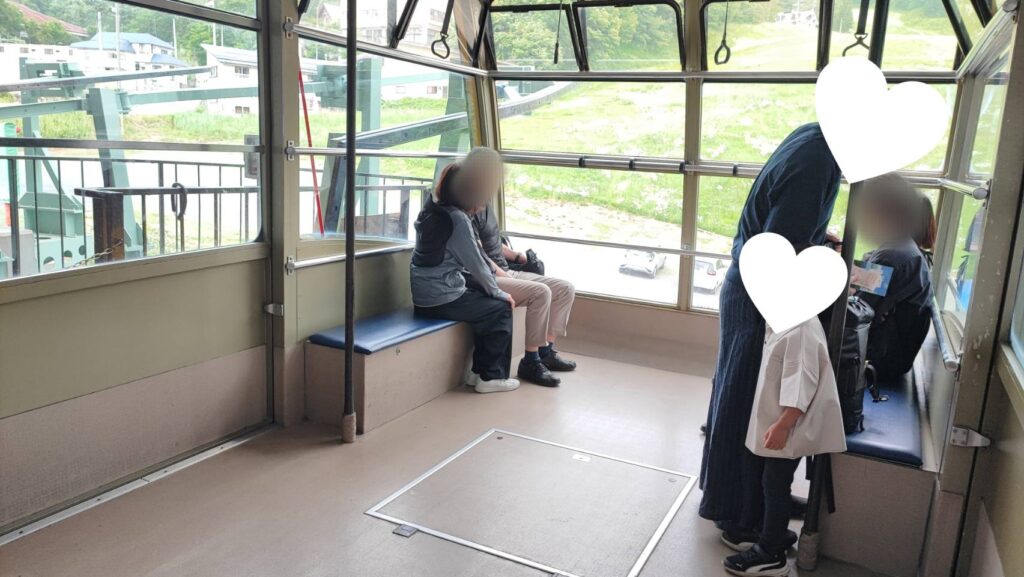 蔵王中央ロープウェイの中