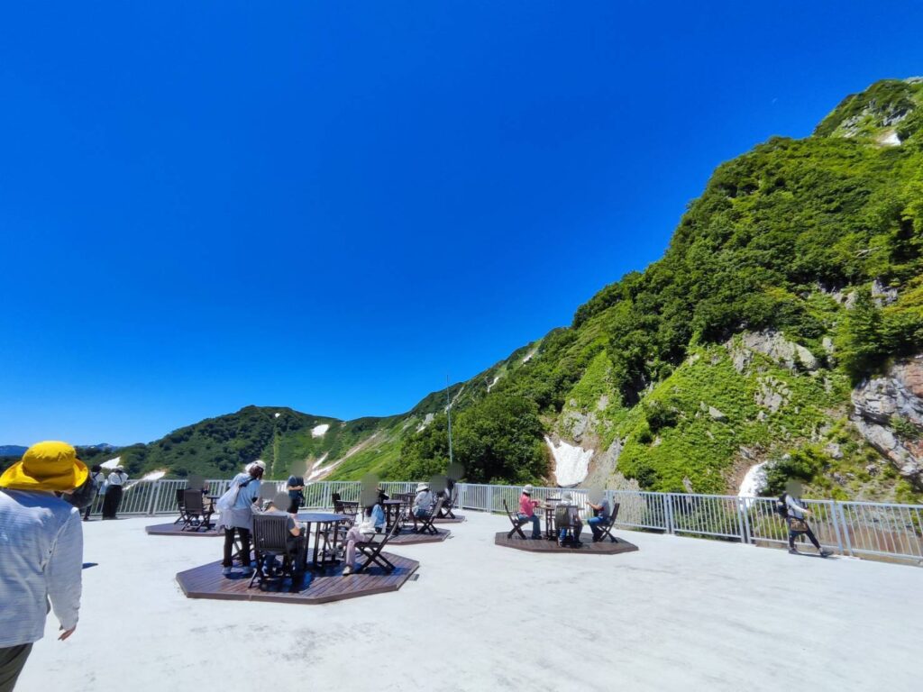 大観峰の雲上テラス